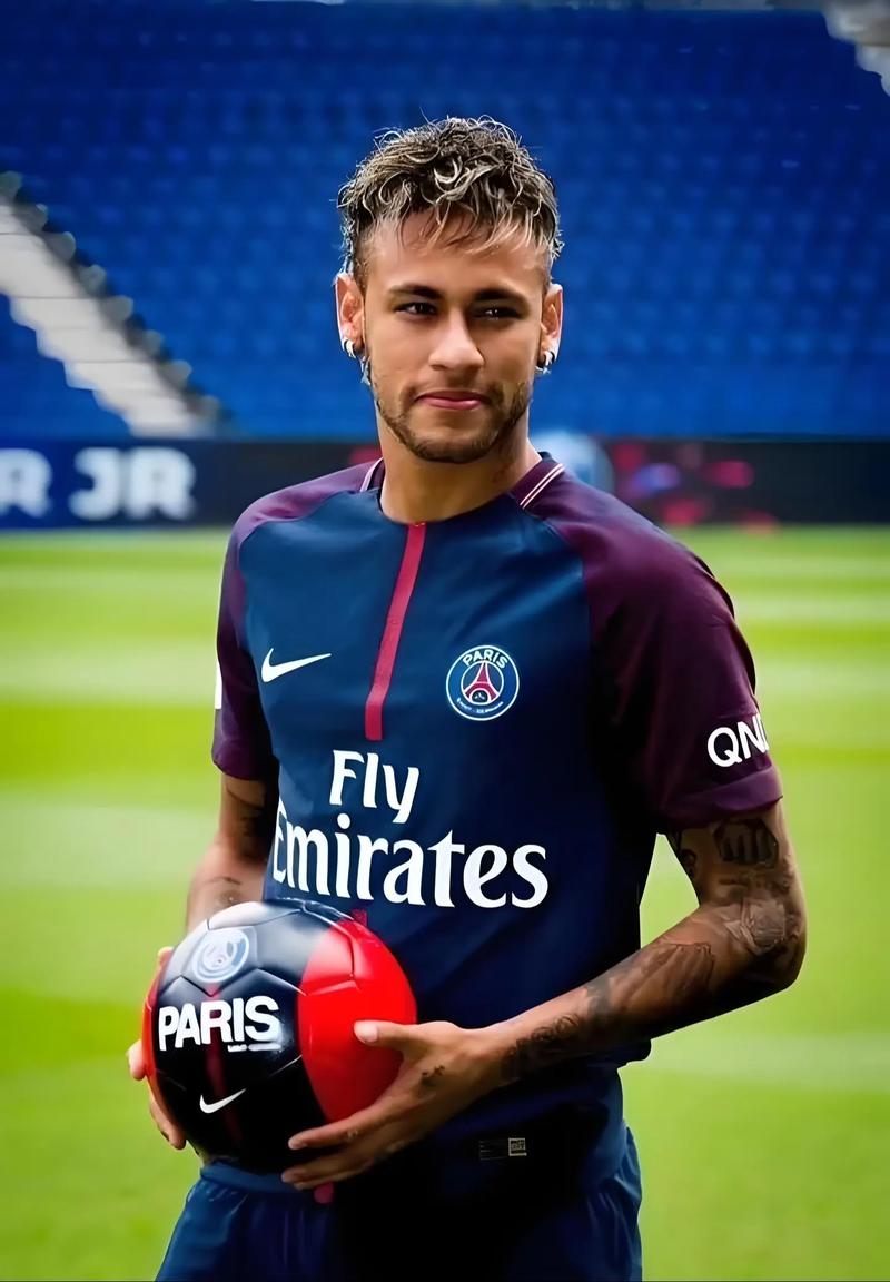 官方：博洛尼亚签下20岁挪威中卫赫兰；据悉转会费700万欧