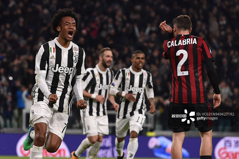 “慕容世家”资料片现已震撼开启，女侠一剑舞天龙！