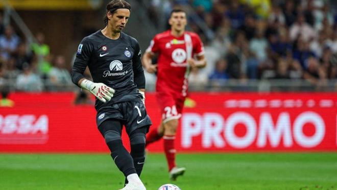 [图]库里31+7+7字母哥空砍34+10+5 勇士力擒雄鹿